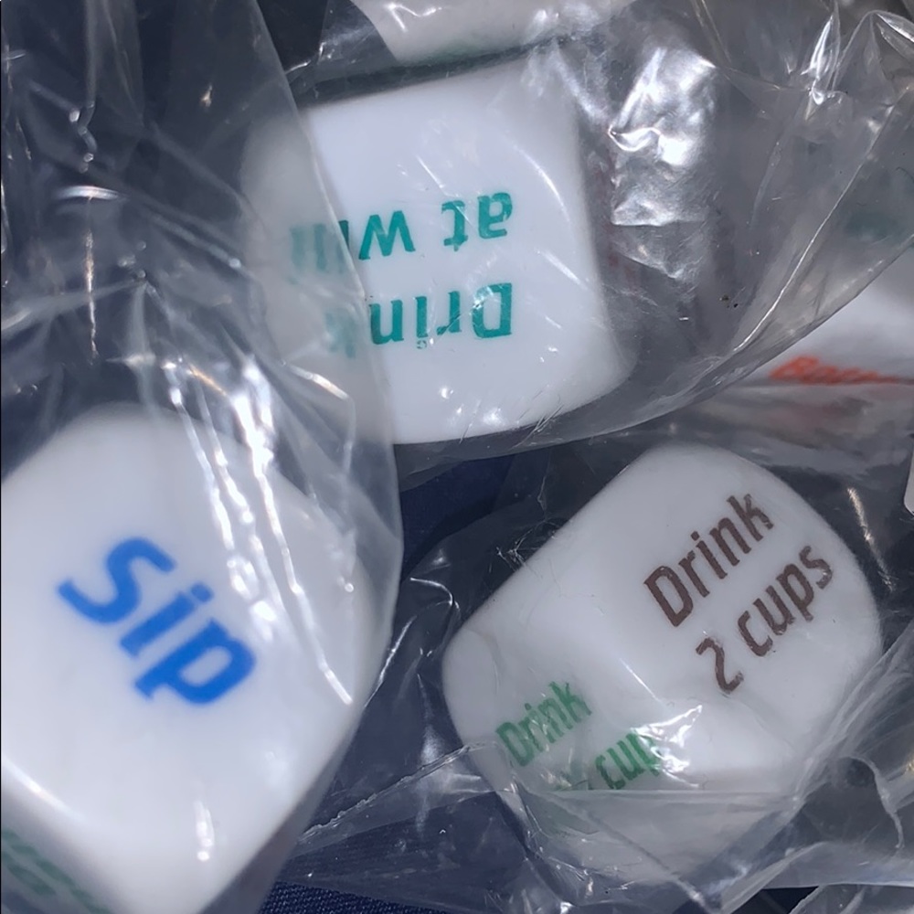 Dice. How much should I drink? ROLL THE DICE!